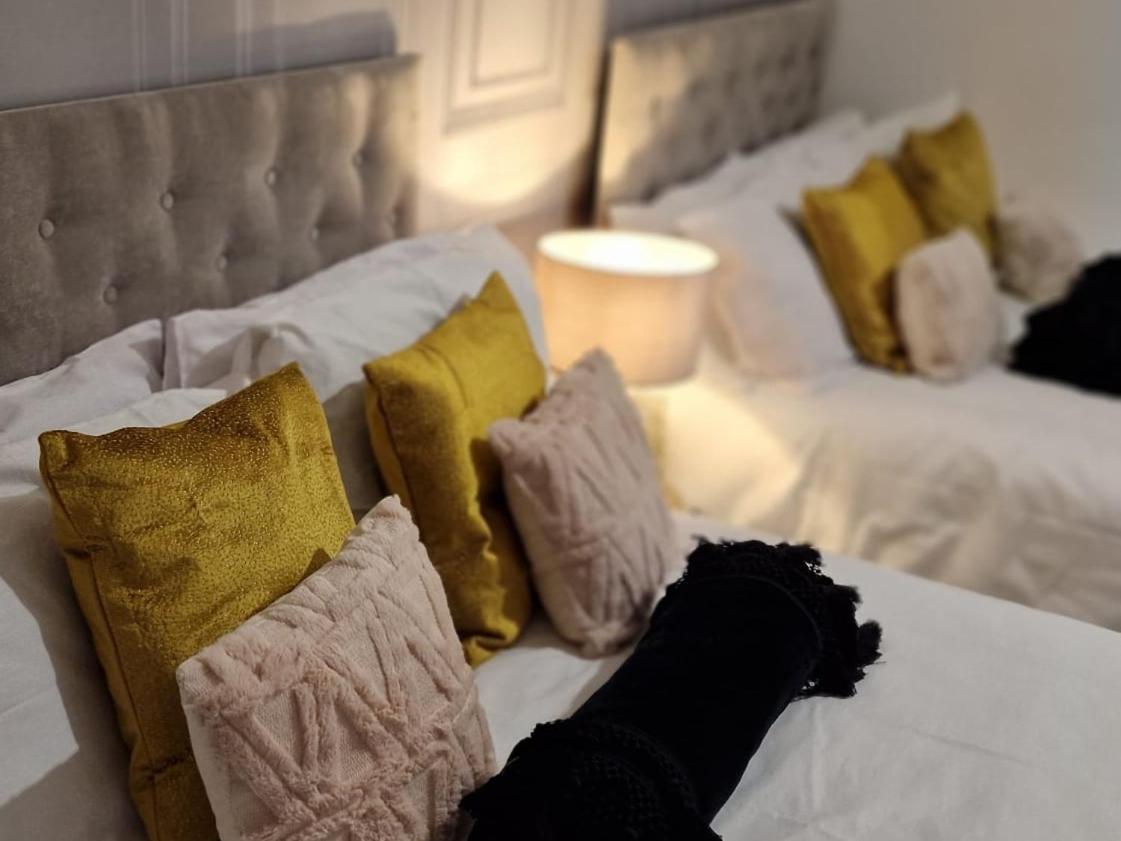 Shm Stays Leicester. Newly Renovated!! 15 Min Drive From City Centre, University. 9 Min Drive To Leicester City Stadium, 5 Min Drive To M1 & M69. 2 Min Walk To Bus Stop. Exterior foto