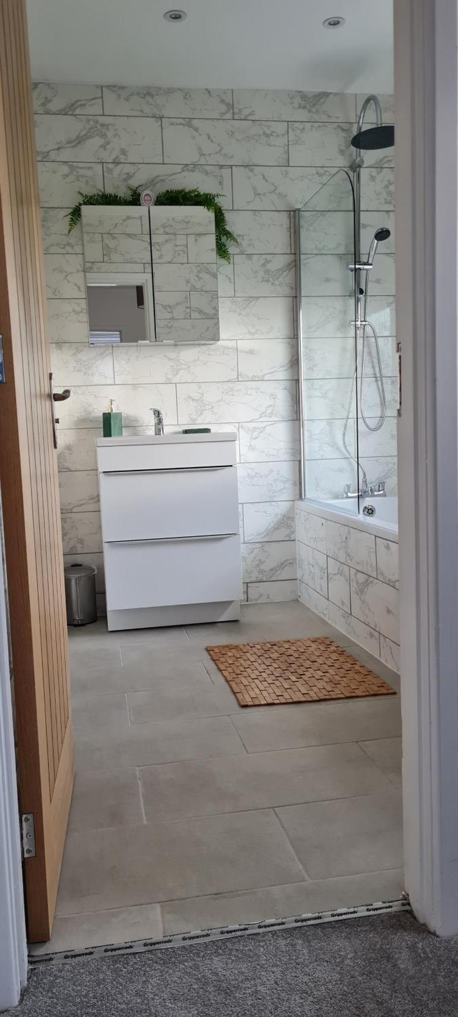 Shm Stays Leicester. Newly Renovated!! 15 Min Drive From City Centre, University. 9 Min Drive To Leicester City Stadium, 5 Min Drive To M1 & M69. 2 Min Walk To Bus Stop. Exterior foto